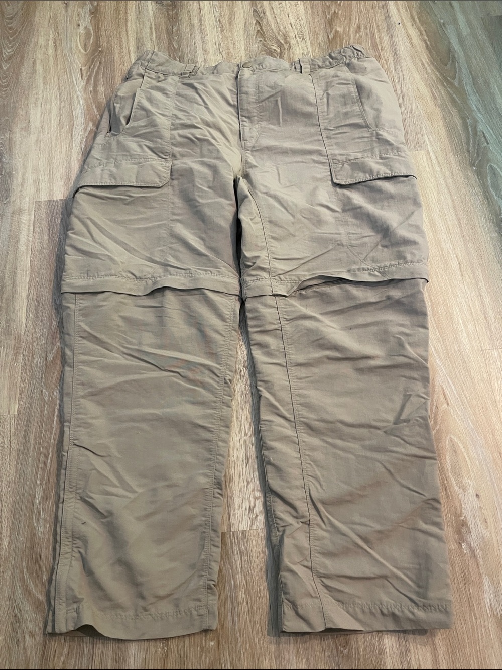 Men's Convertible Cargo Pants - Tan zip off The North Face